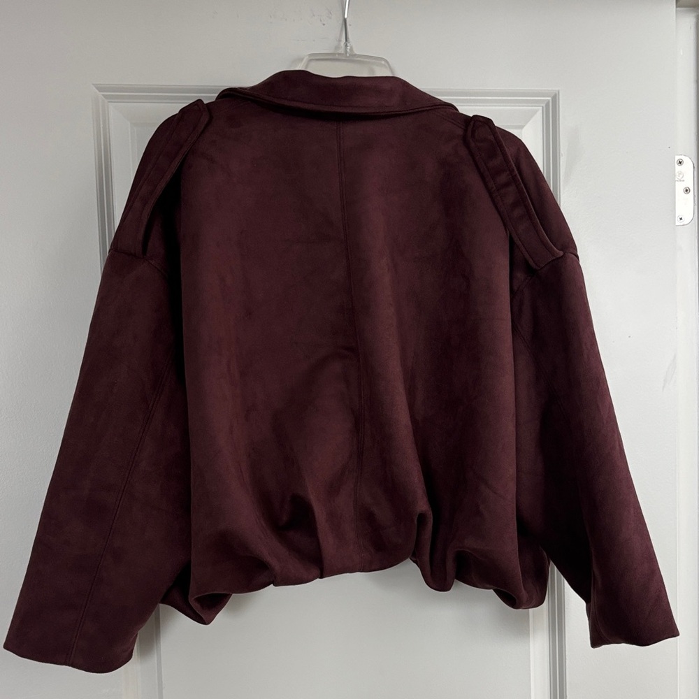 Women's Burgundy Zip-Front Jacket - Picture 4 of 5
